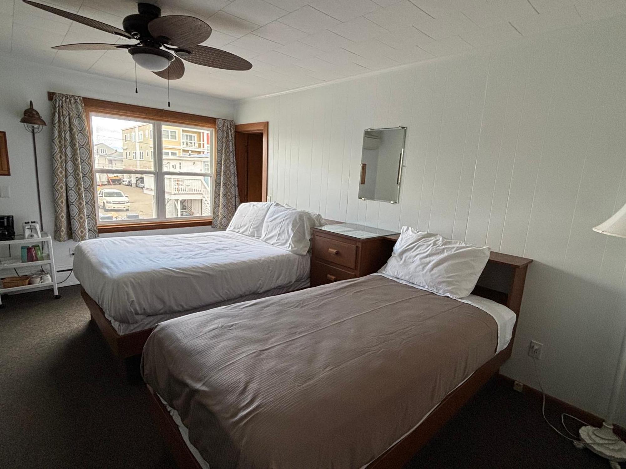 Echo Motel